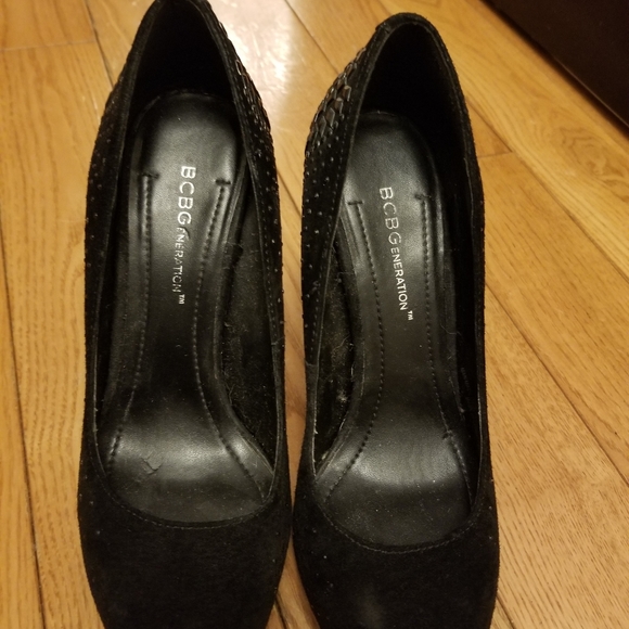 Shoes - Picture 3 of 3